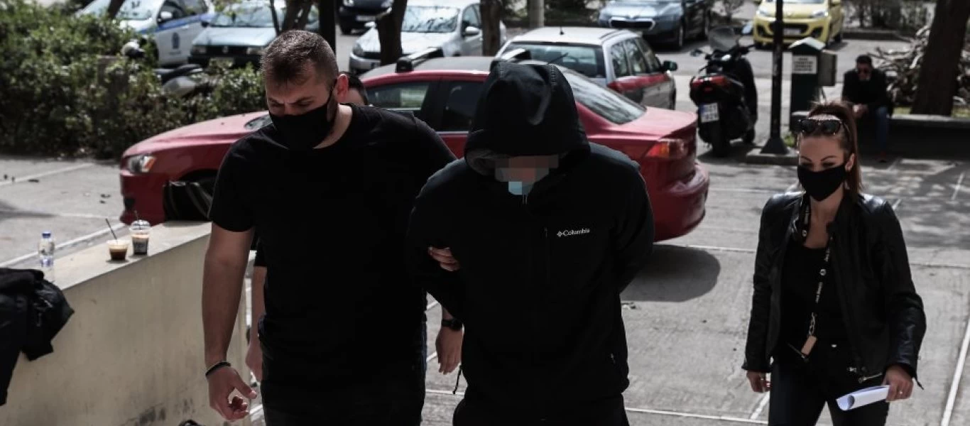 Κυψέλη - Επίθεση με καυστικό υγρό: Τι είπε στη κατάθεσή της η 25χρονη έγκυος